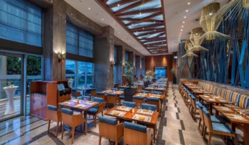 yeisi-prusa-restaurant-8427-hor-clsc